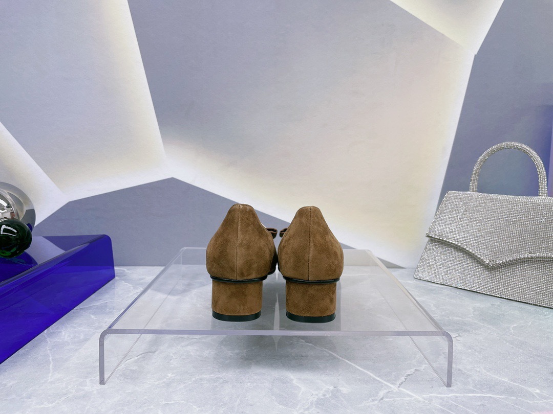 27AB227C-CE59-4DC7-A8E1-297B6D53CEBA