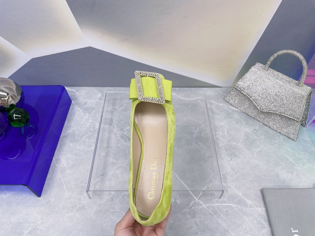 D0690E03-6B41-464F-9DA8-72B3AFF56234