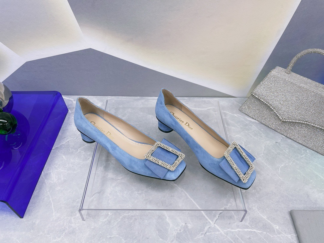 C60E9295-3258-44E1-9F90-6F9370BB64CB