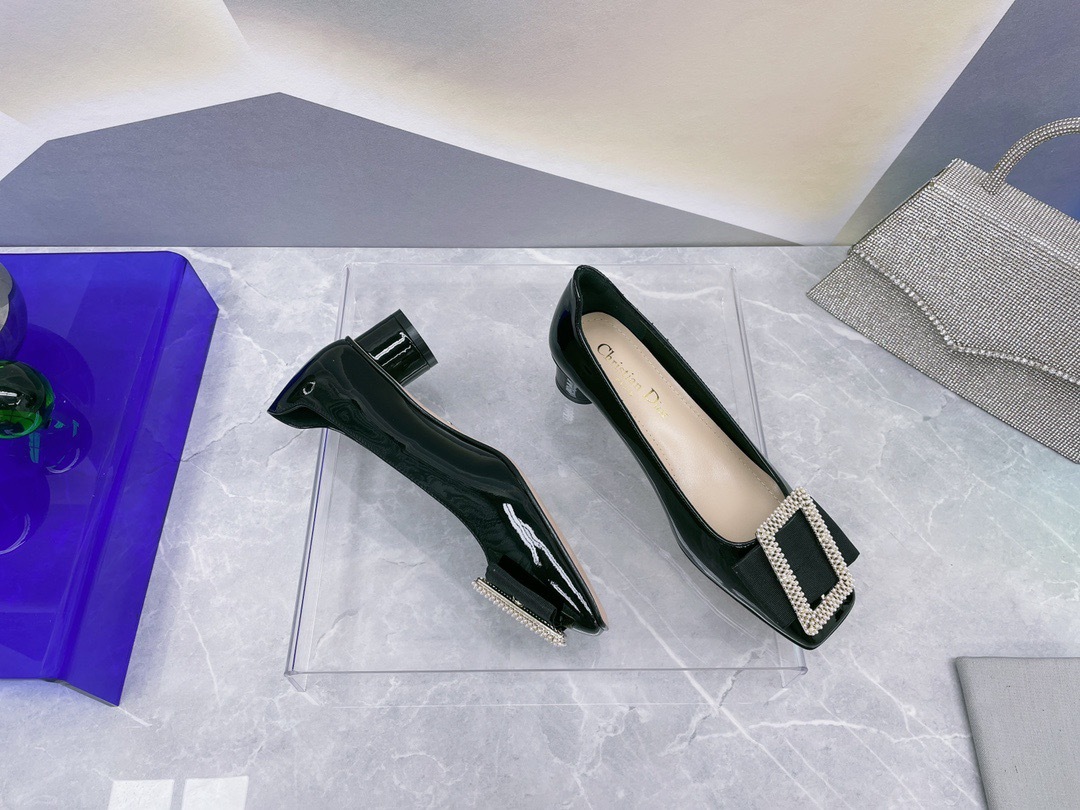 EAB0684D-EA6A-4336-BE22-153D3C3B3D62