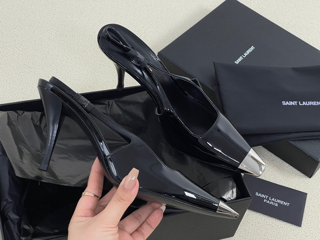 8A9EDF02-DC04-4CF3-9432-30476DC57B72