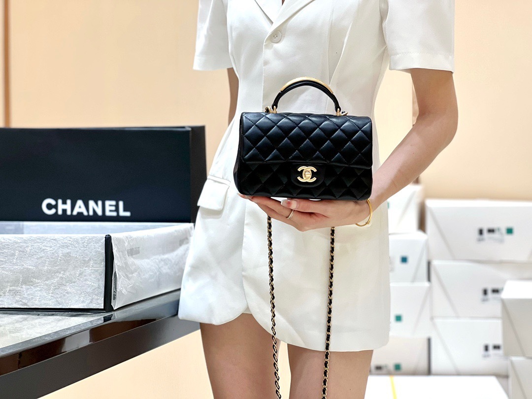 EFC02C72-2AD4-4C25-B408-CBFE2890C349