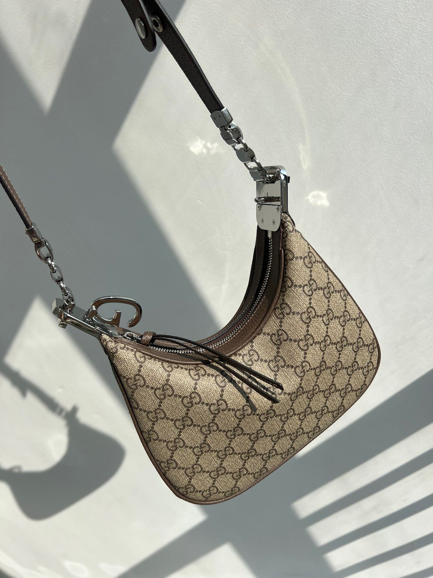 5F91E93A-674A-4432-B07F-2BD7ED704F85