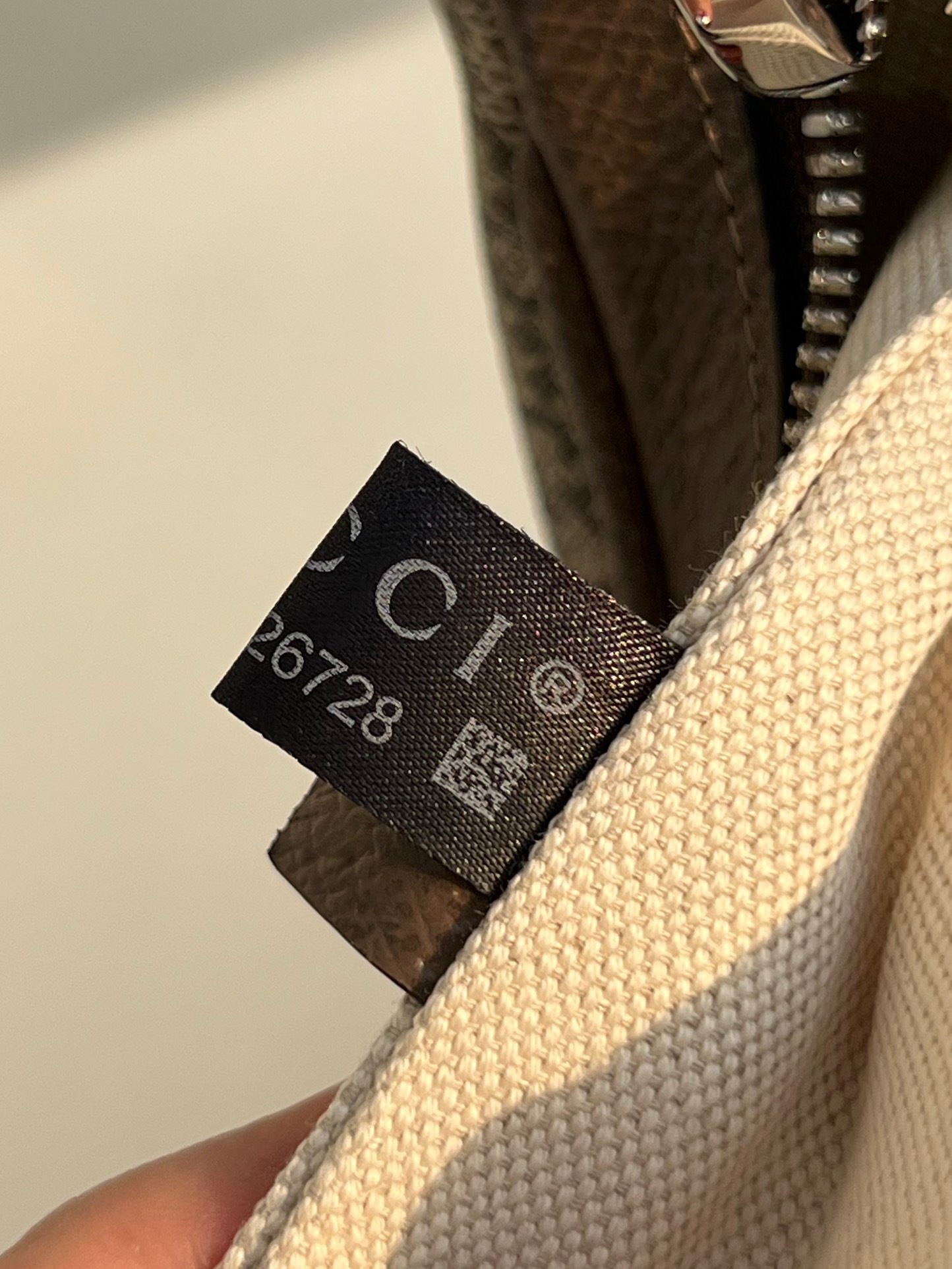 669D80FB-210E-4F46-8C3F-9FC1D4DCBBA7