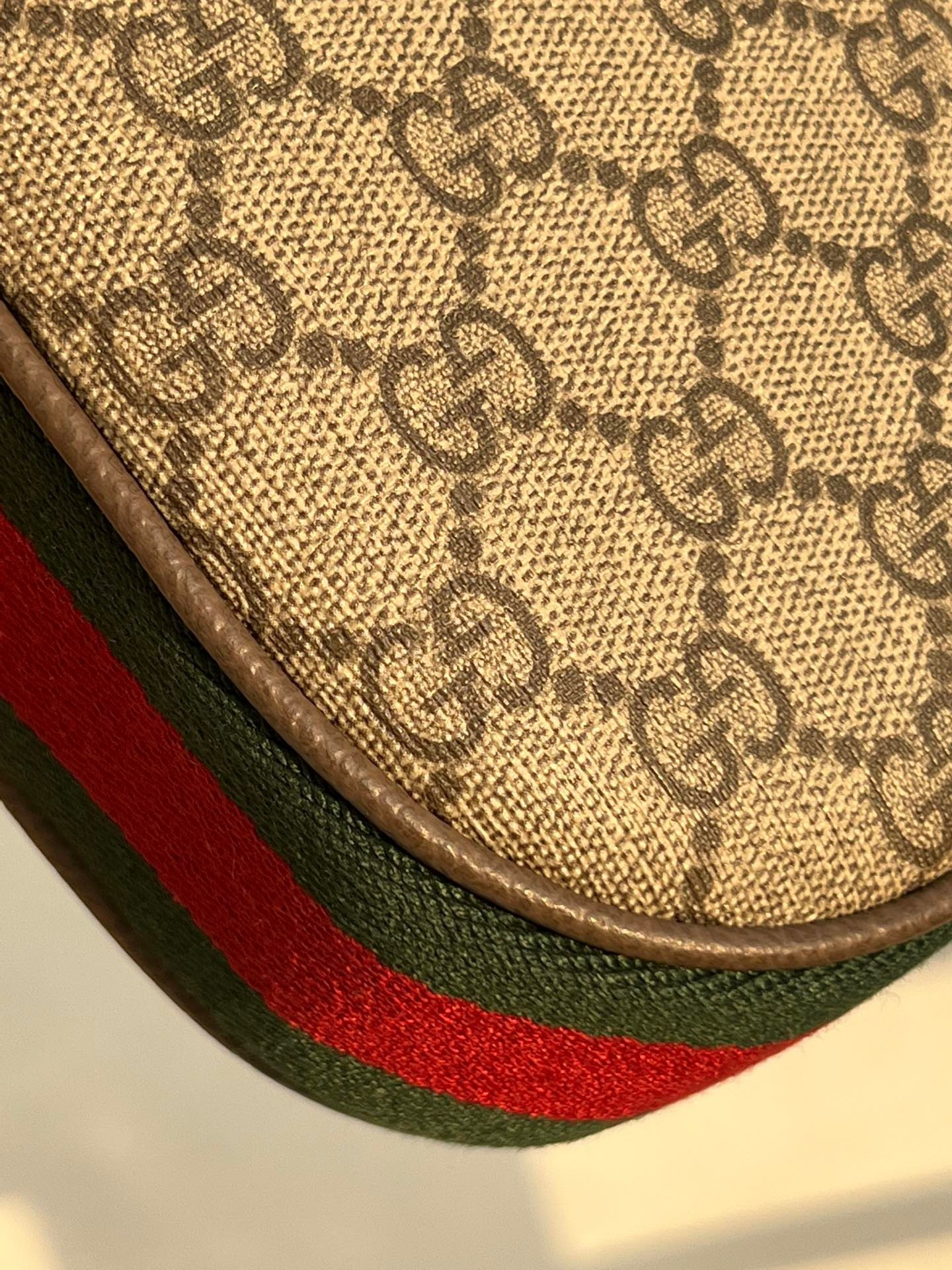 697A8724-0D8A-481D-A0E5-C36F2B9533AF