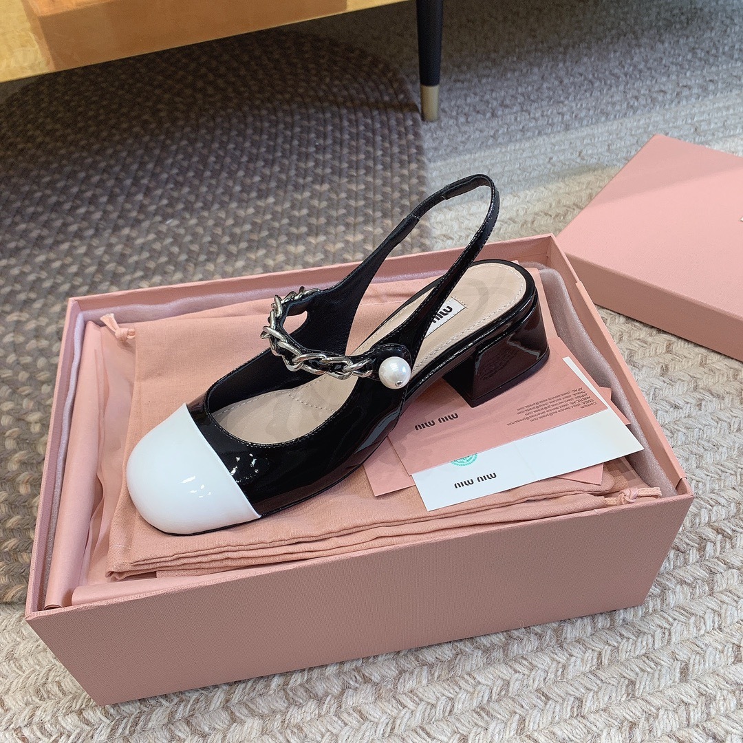 A9FF007A-FEC7-41F0-B126-05A9440C1275