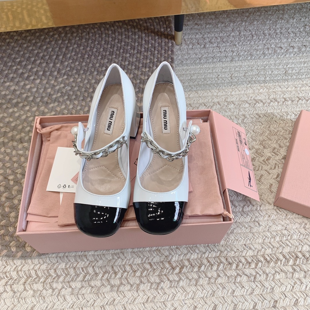 E9E874B1-2FD1-4C2C-8605-3CA1115697EE