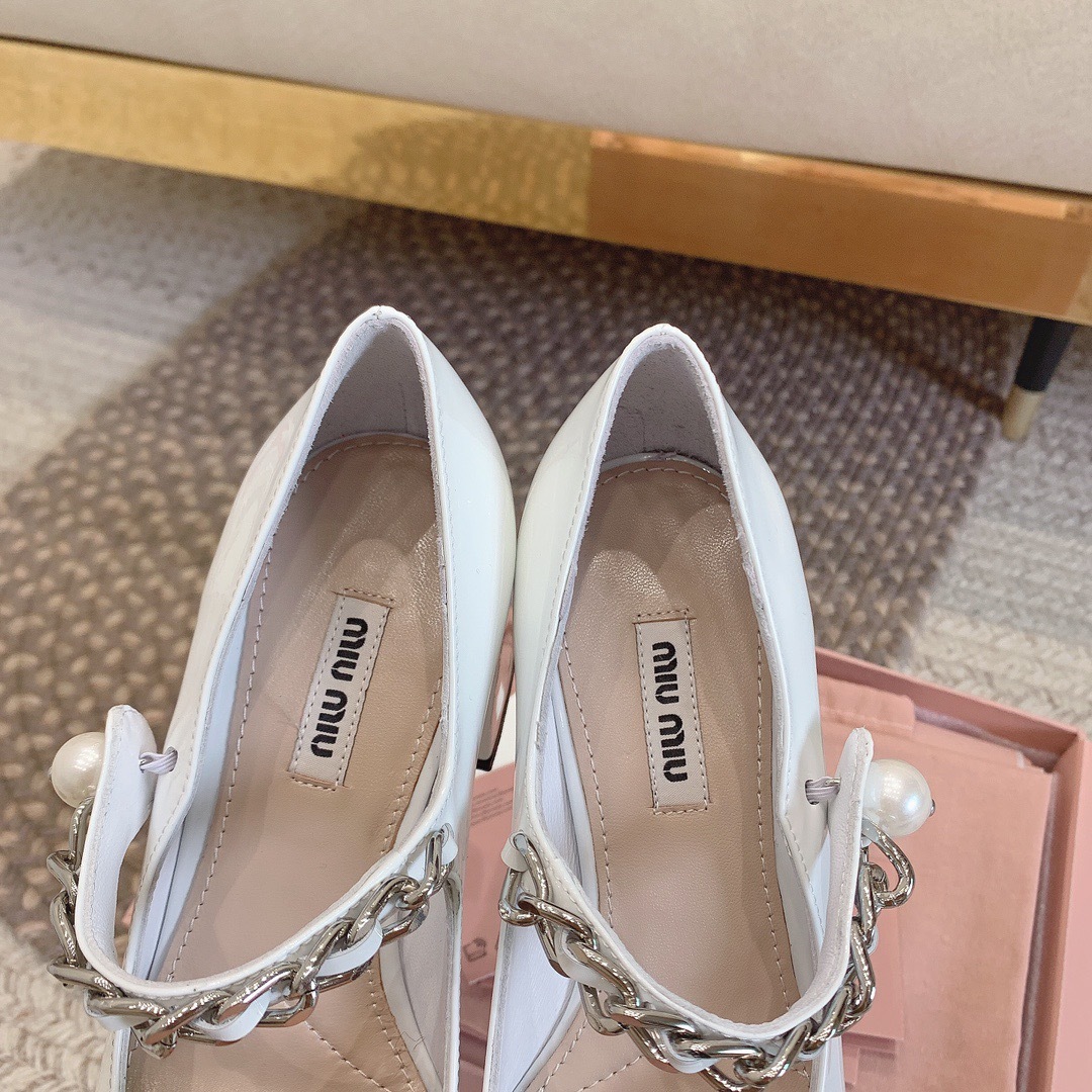 41585A1B-55F9-4D3C-BE42-14291709ABC5