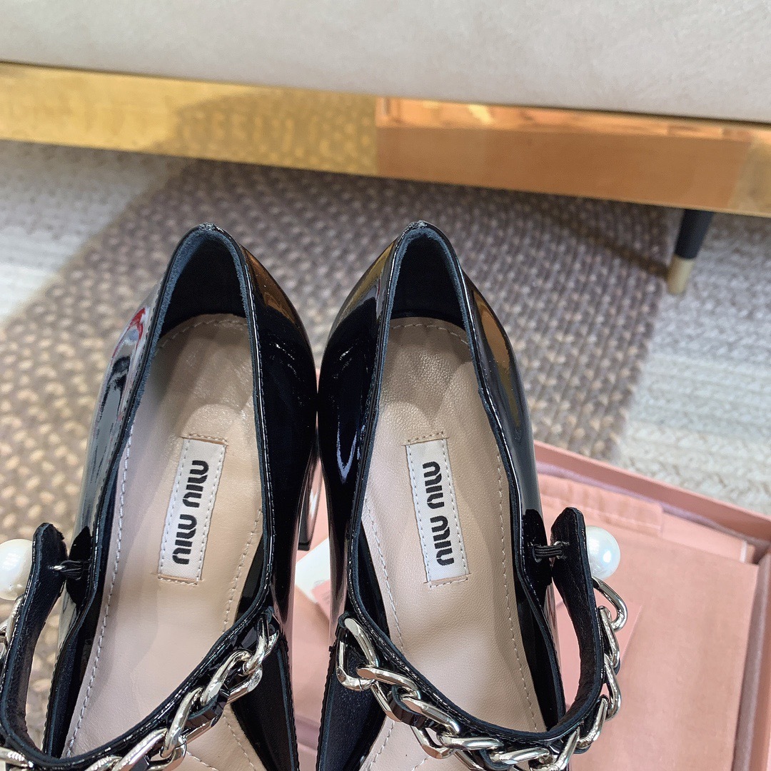 4B167AC3-A83F-480D-BE95-E5AEE050F08D