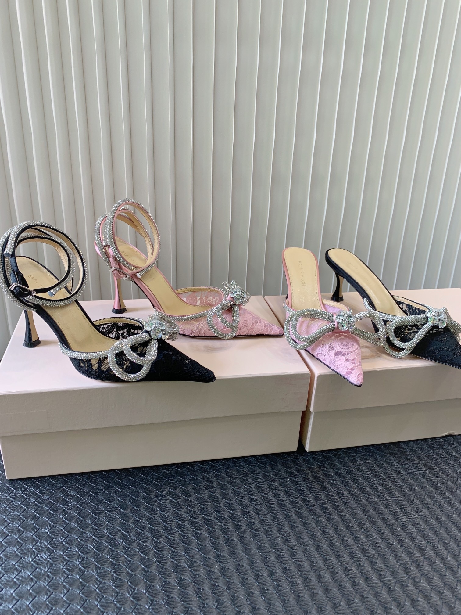 3DE44E04-1AF7-4FA5-8F4B-201786D2210A