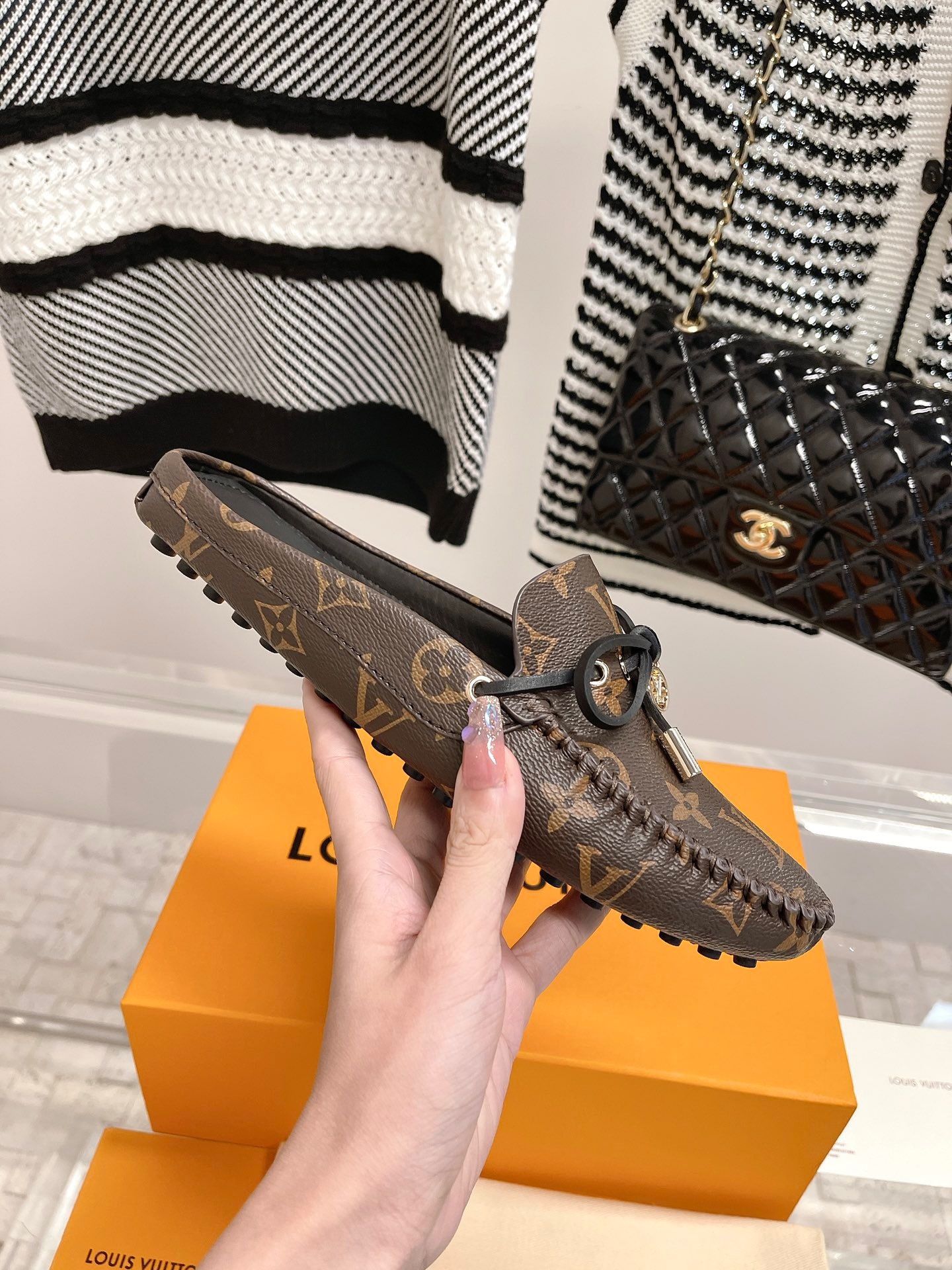 CA2040CB-4BBB-4E3B-A28F-3C2C04DF5D1D