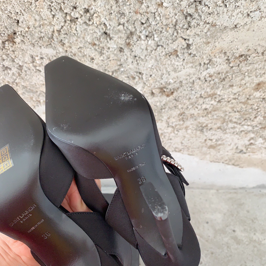 84770462-2C8D-4D7F-9F19-70AF53B85870