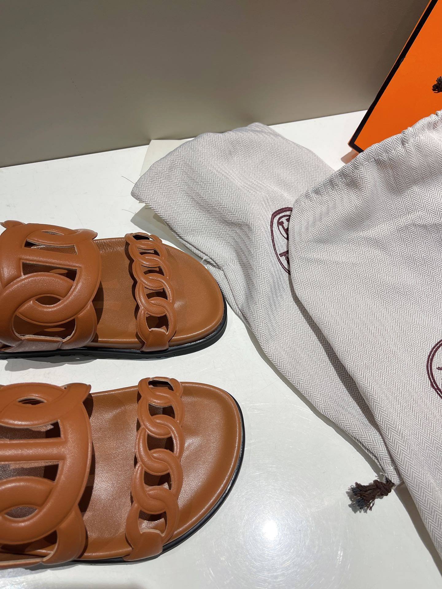 FCD47370-C069-4C69-AA43-2B73C2F674C3