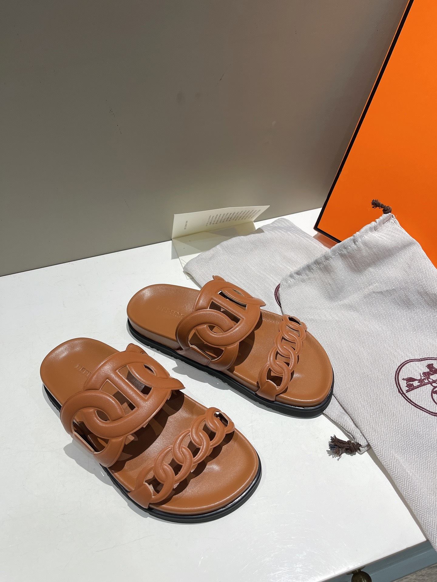 8398ADA8-A1F2-4A9C-9B1C-45860D520B51