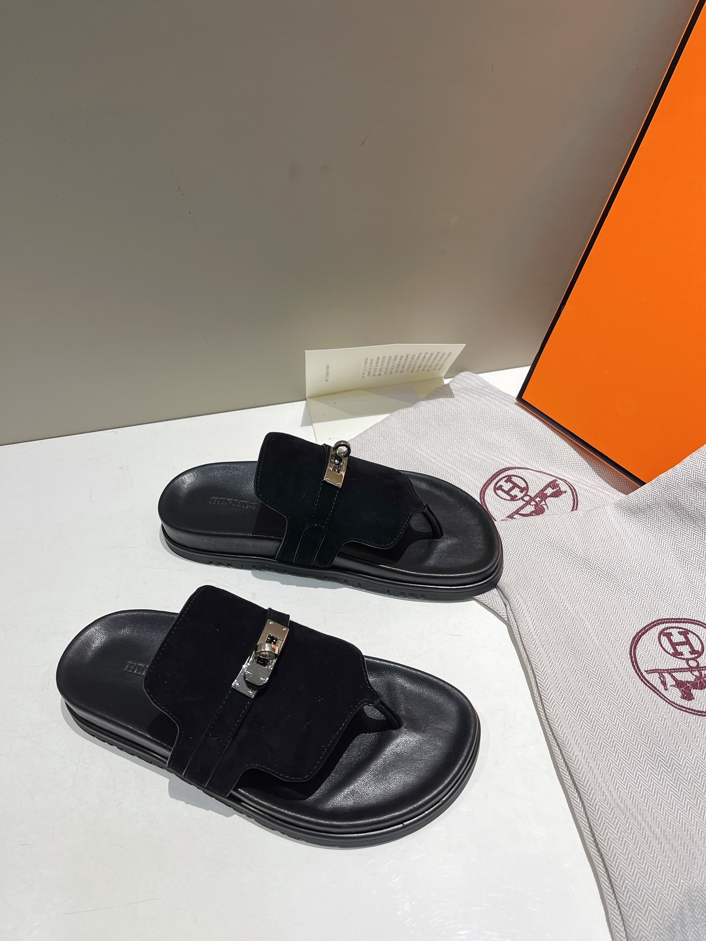 BF87A05C-5069-4269-871B-EDDDF4DF7C28