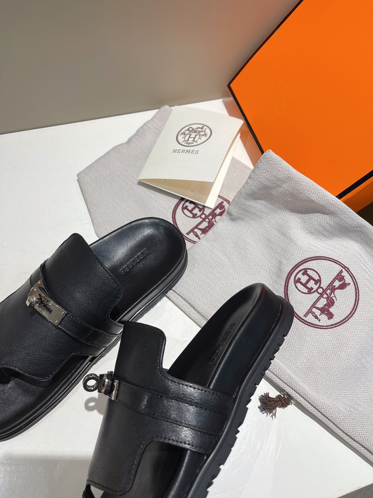 A37FC200-6D31-4B6D-AEF0-8CB0431F2F59