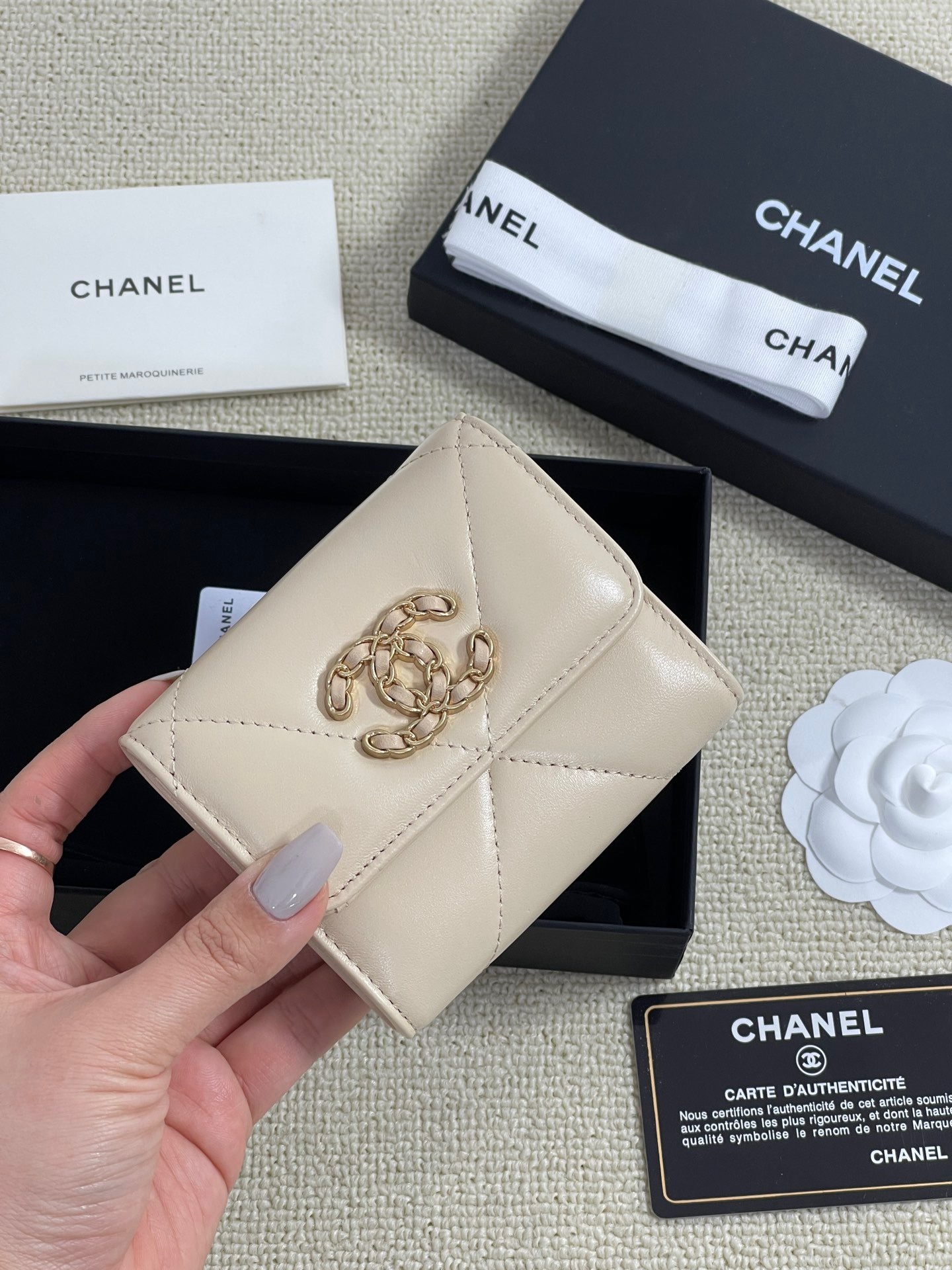 B25D52F6-1A2D-4952-A224-DAF5F95A6902