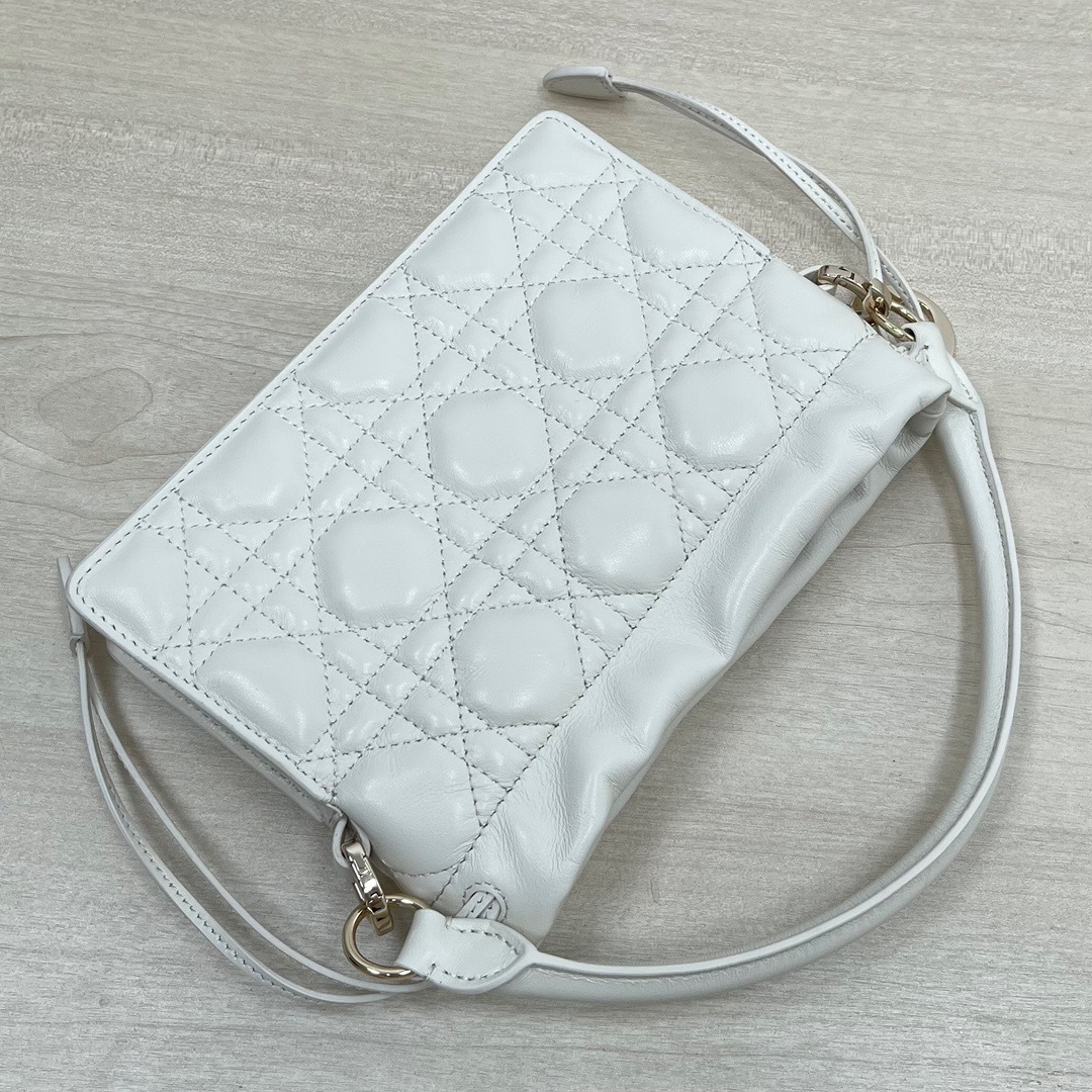 0A479B2E-05CE-4EA0-817F-FA7A7FEBF916