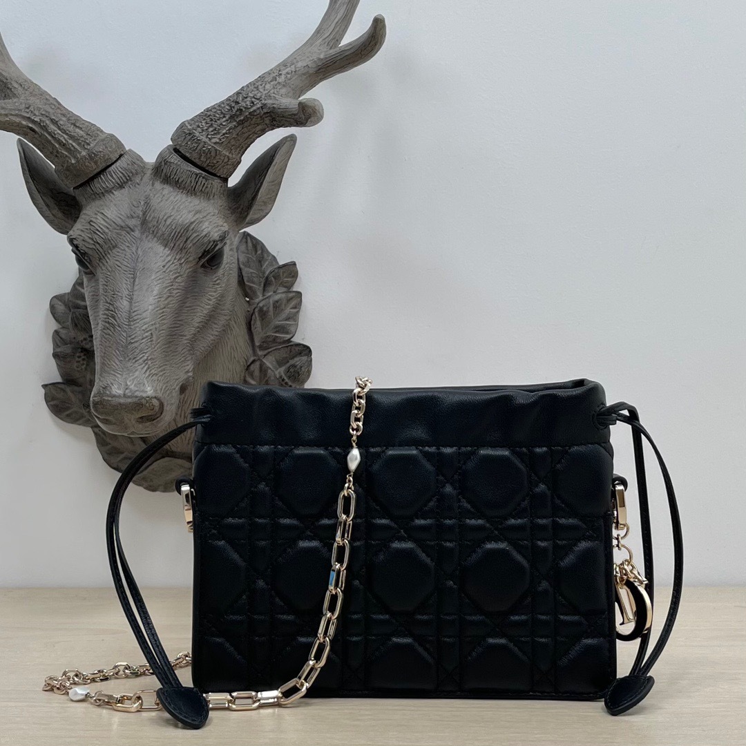 020D132C-4D3C-4C21-AA90-64F33CA7E03E