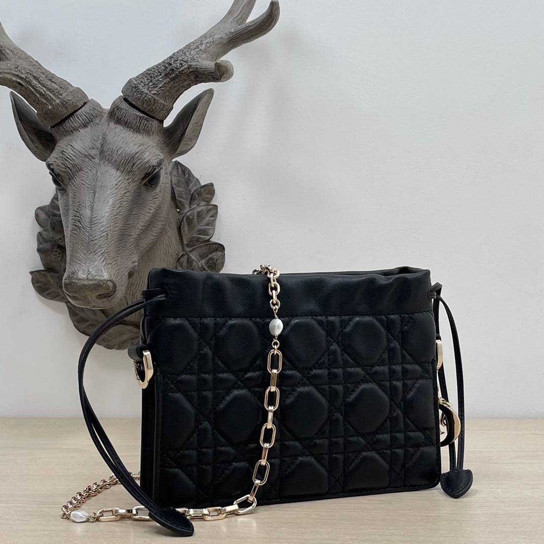 316A96B7-A519-4FD1-9355-4C819187F70F