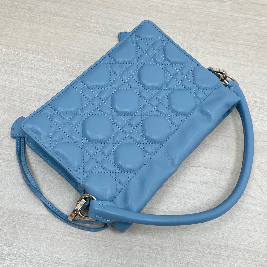 23D94065-85ED-4409-9AAF-6B5396B5CFEA