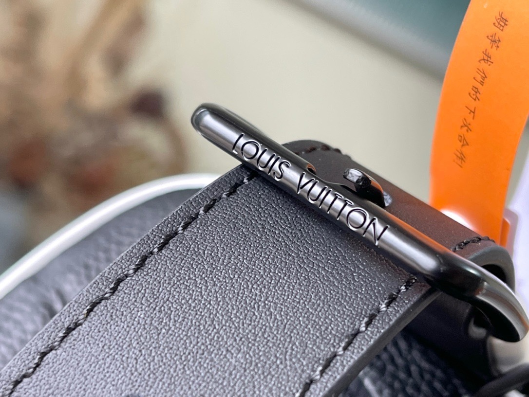 134E7C71-2416-47F2-99AE-2446F83378ED