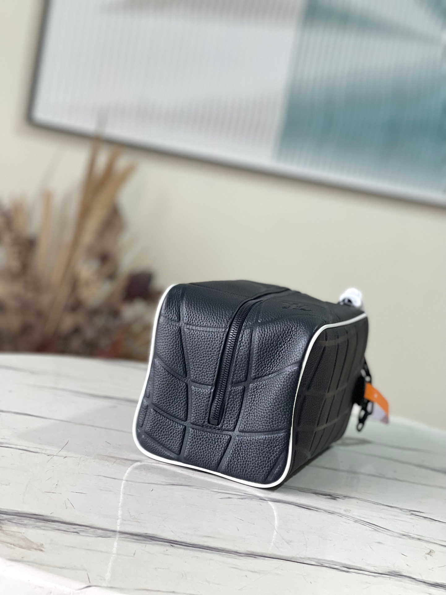 B57E8F48-CC06-4778-8111-93C0C5173384