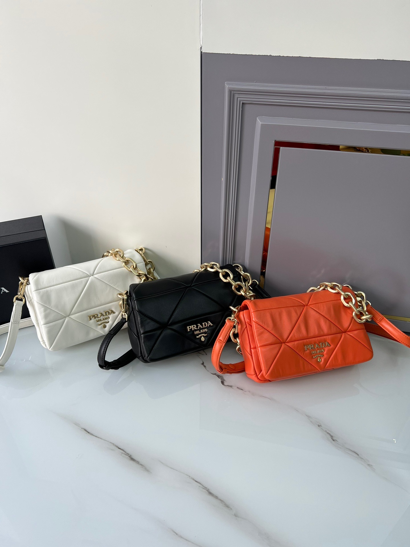 FFD20F9B-DF6A-42C3-AF95-6275DCE45855