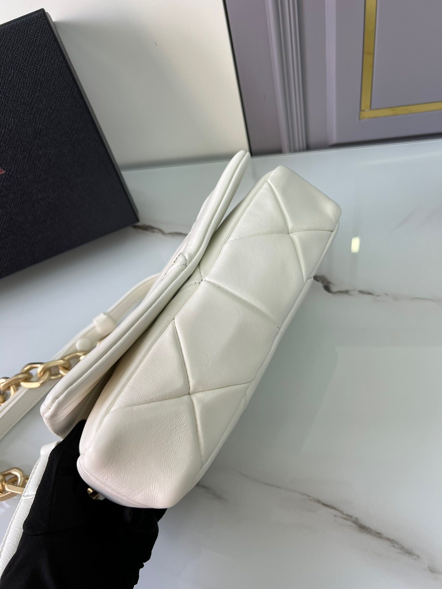 0E0F60ED-0A49-4F11-83DF-D16258387562