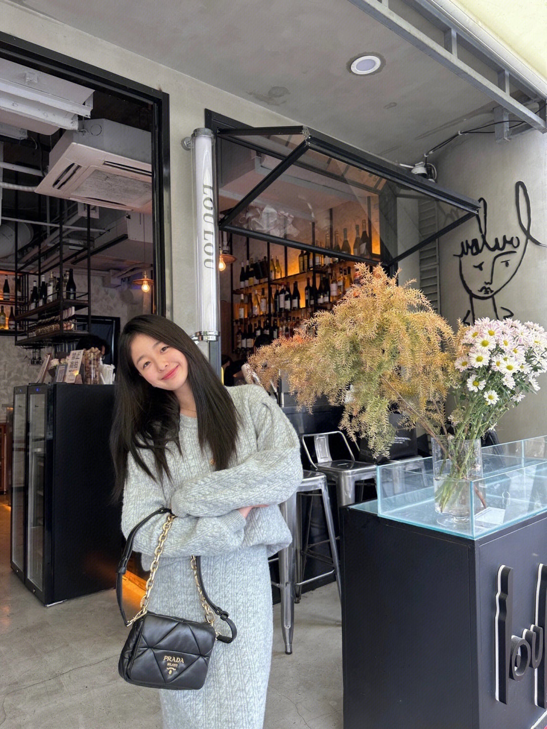 24898F15-D589-49D5-B076-84B8F1DA7F1D