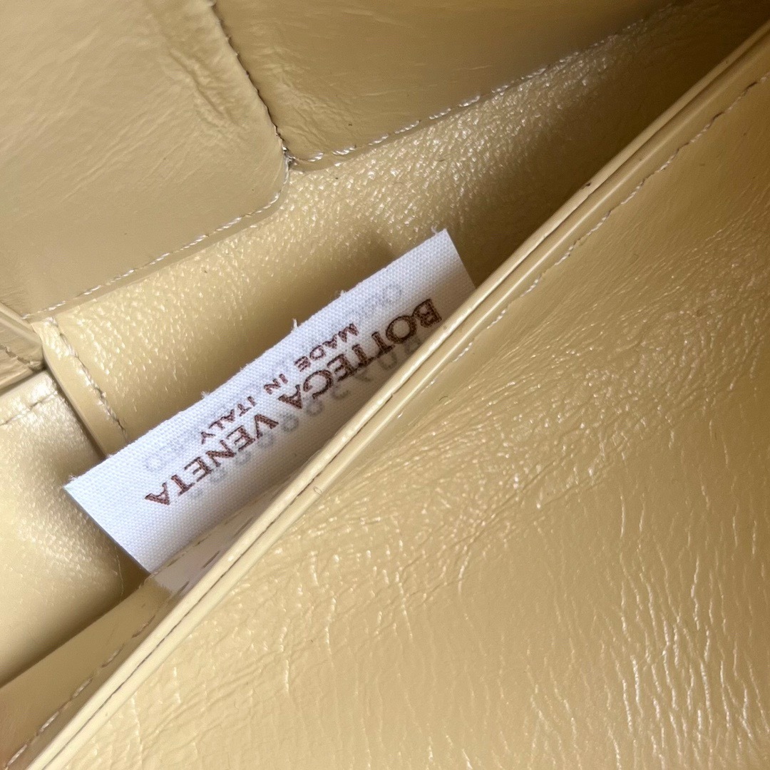 2A365E66-1B50-4980-BA6A-384675FE42F1