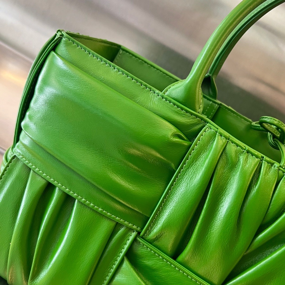 B531FE9D-1EB6-4268-A06D-70D0172BD94A