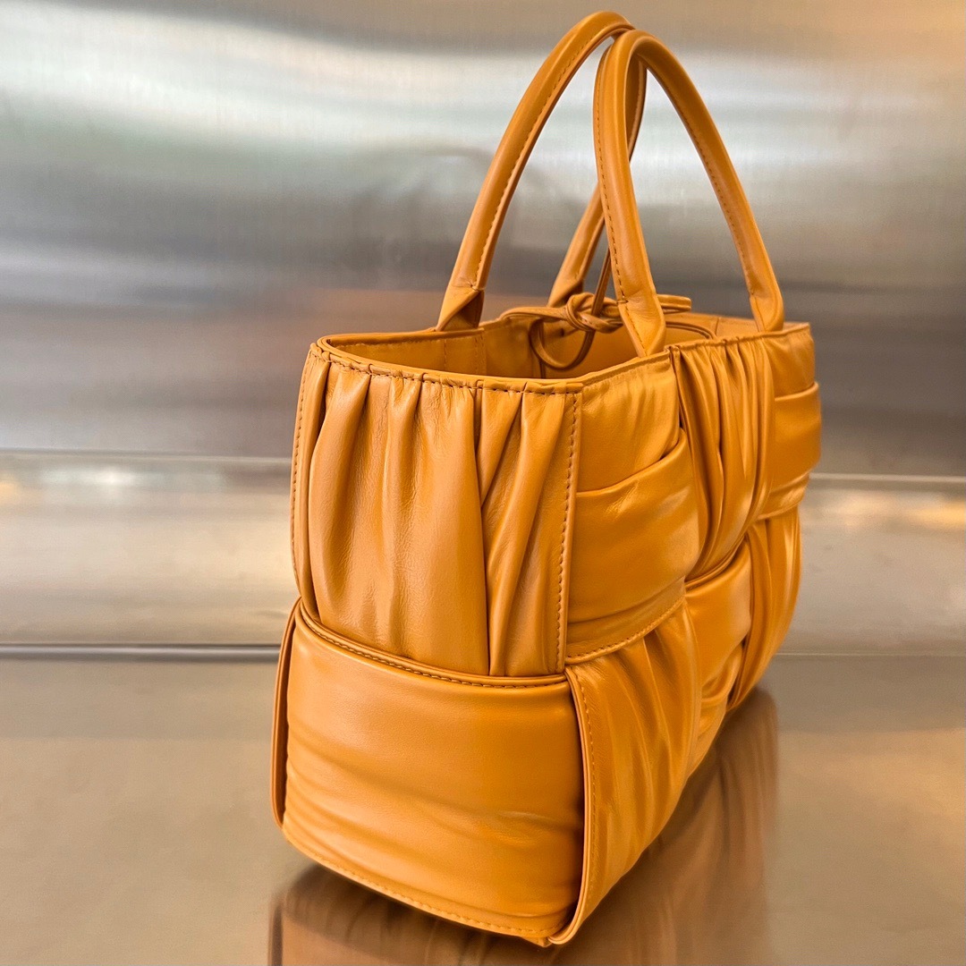 DDBA7ACA-B1FC-4C38-B1DF-88343554FEA0