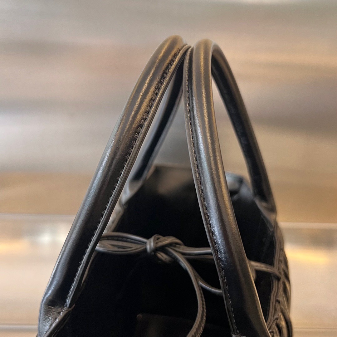 1BA7D0BC-9292-496A-A634-0C0D864A5568