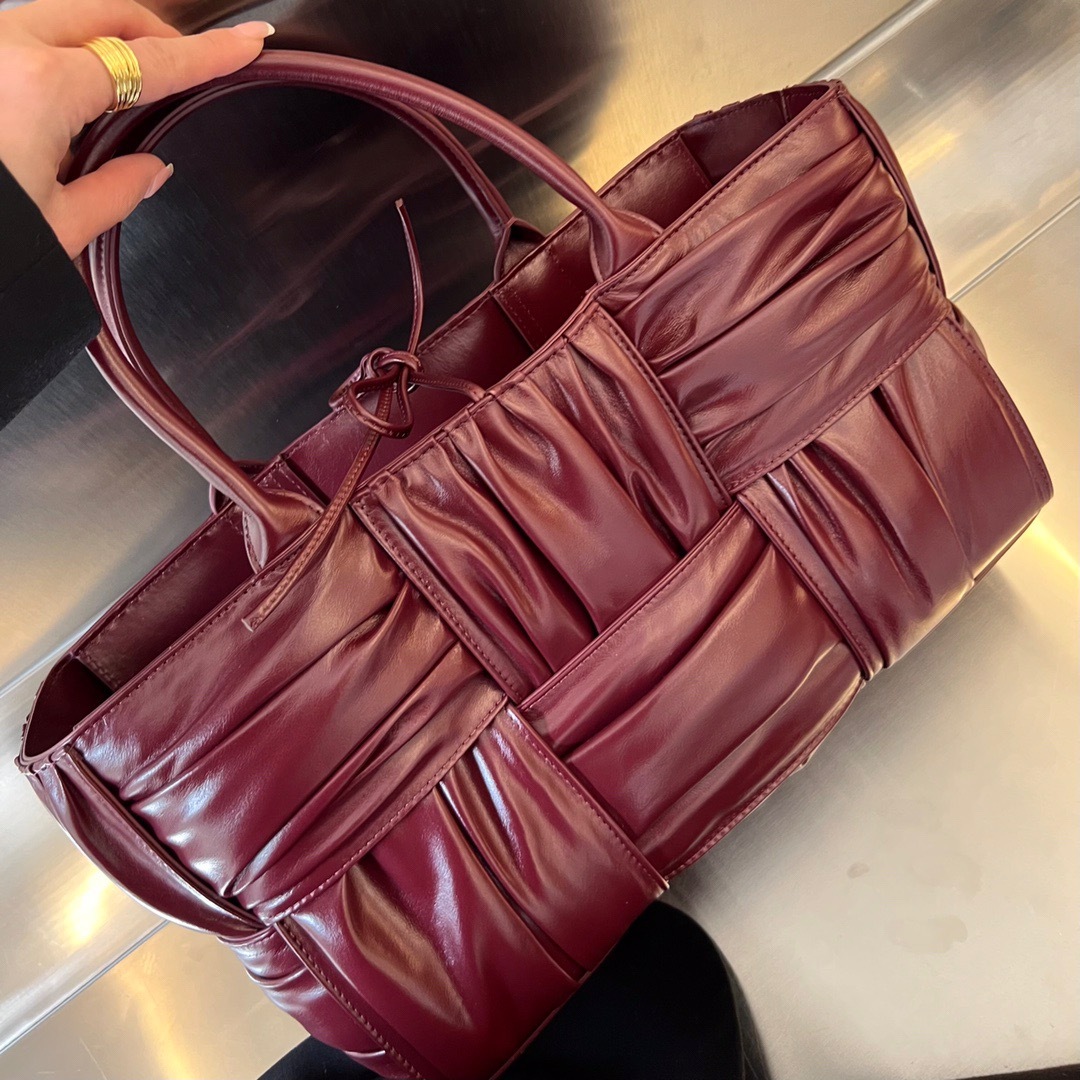 BB90B367-09D7-4B3B-8FE0-DA106F85BCBC