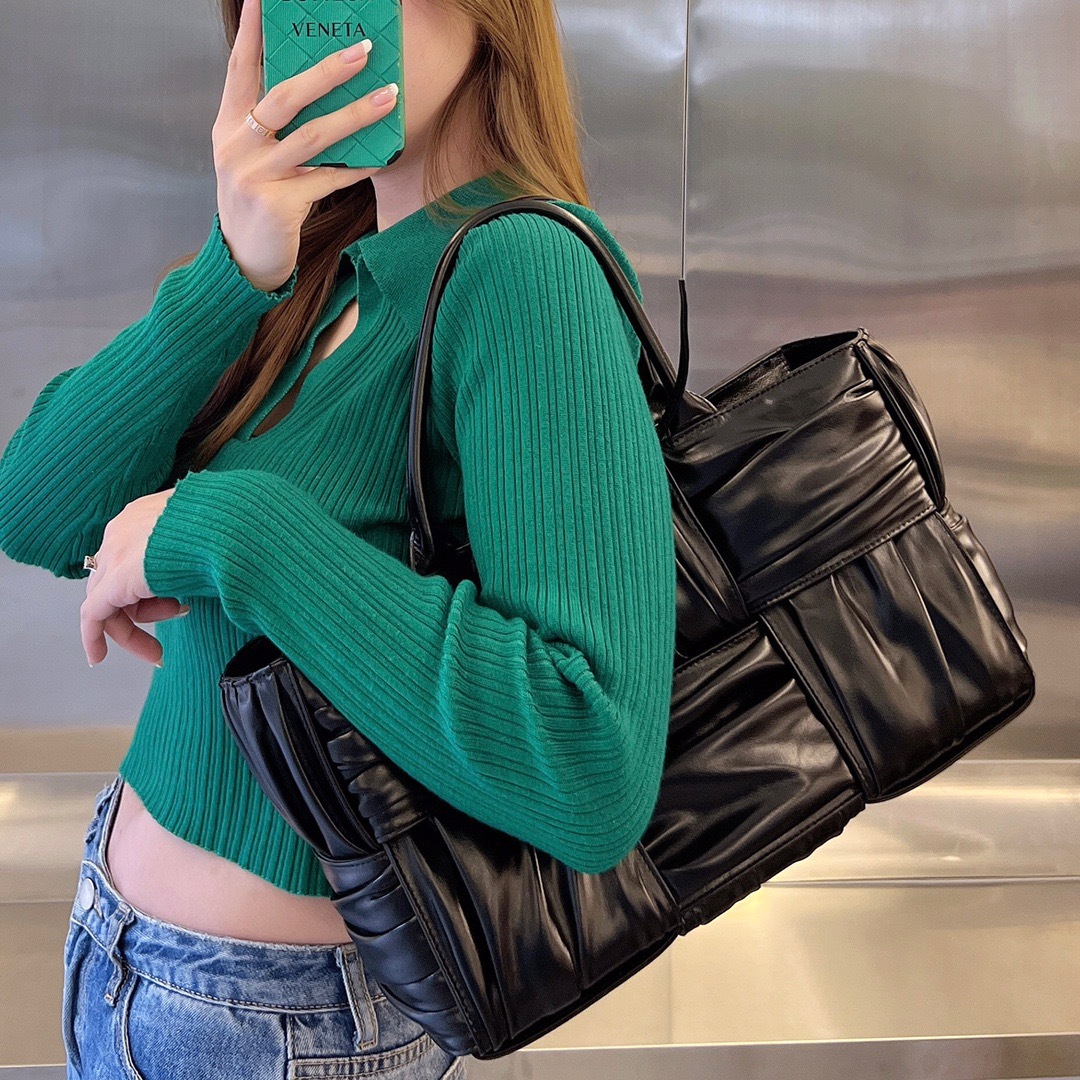 C49D20AC-0853-4A1B-B6AD-B7880E5CF5AC