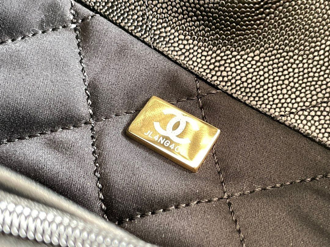 E4BFA417-3ECC-4C4C-9D4E-655043A78F70