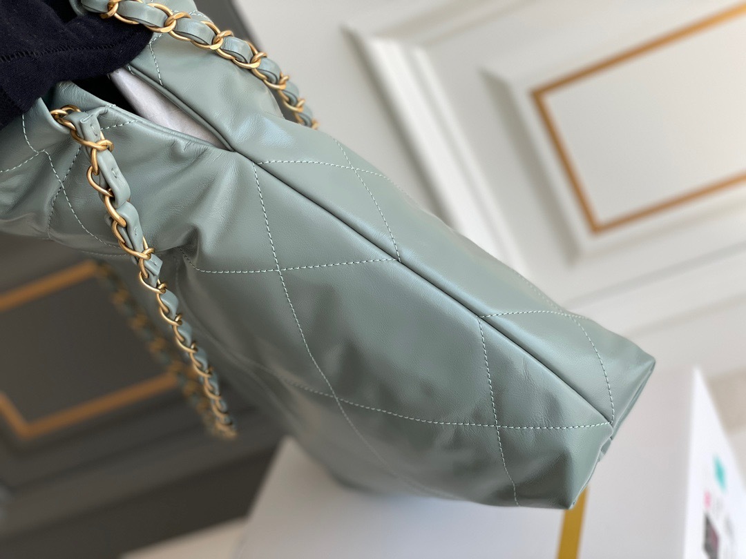 FFD3BF49-935F-47DB-9E44-8D9EE0EB65A2