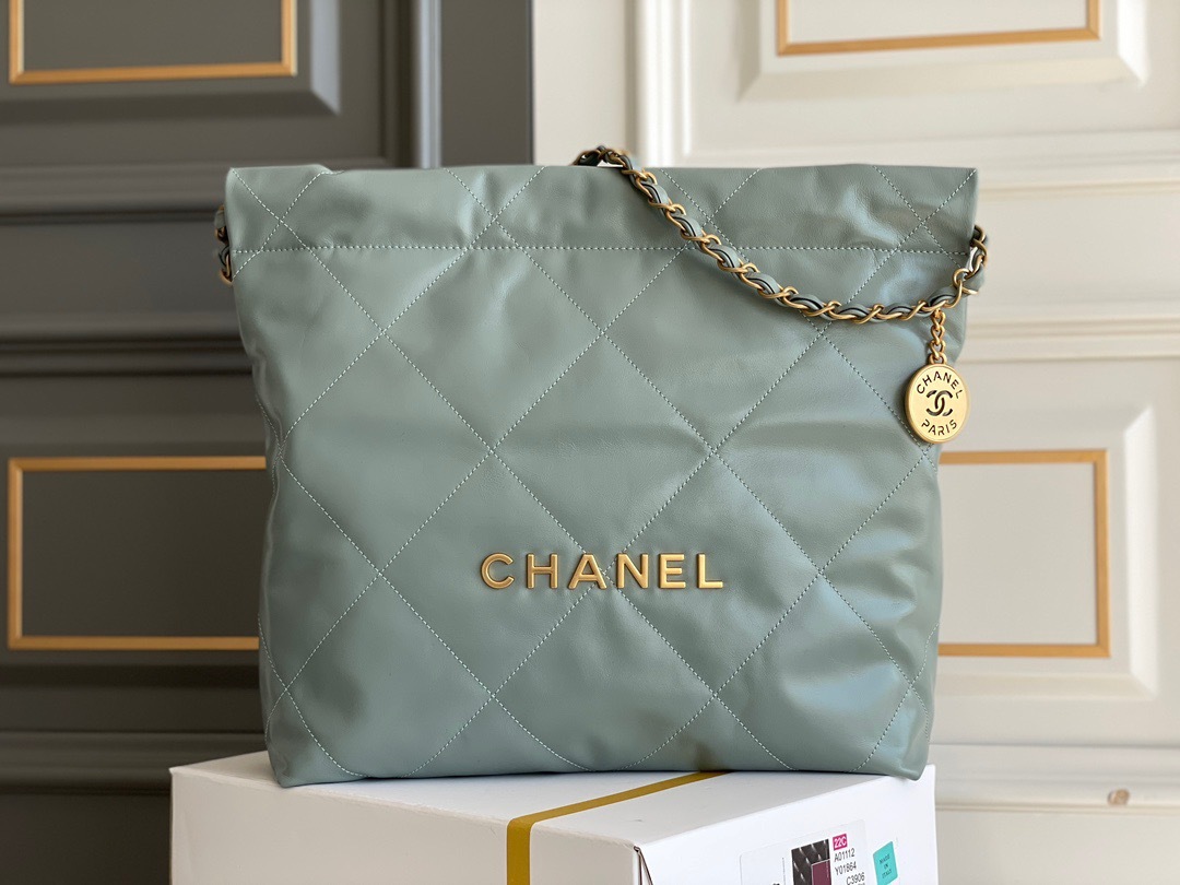 AB5A7388-EE3F-4D7A-8148-9D1641561EBD