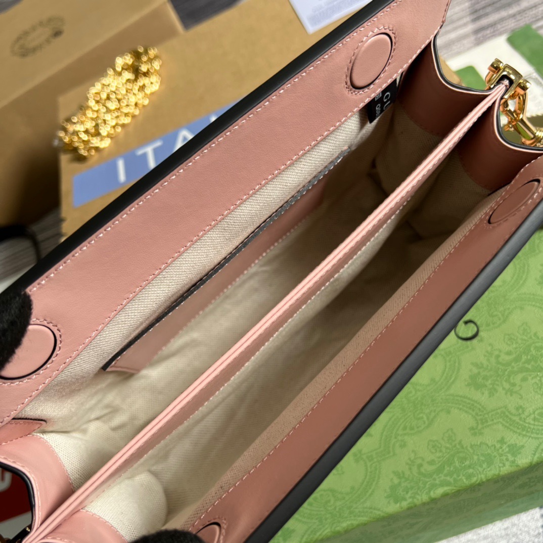 7432C5BD-0EFE-47B3-ABE5-471F5A85B37A