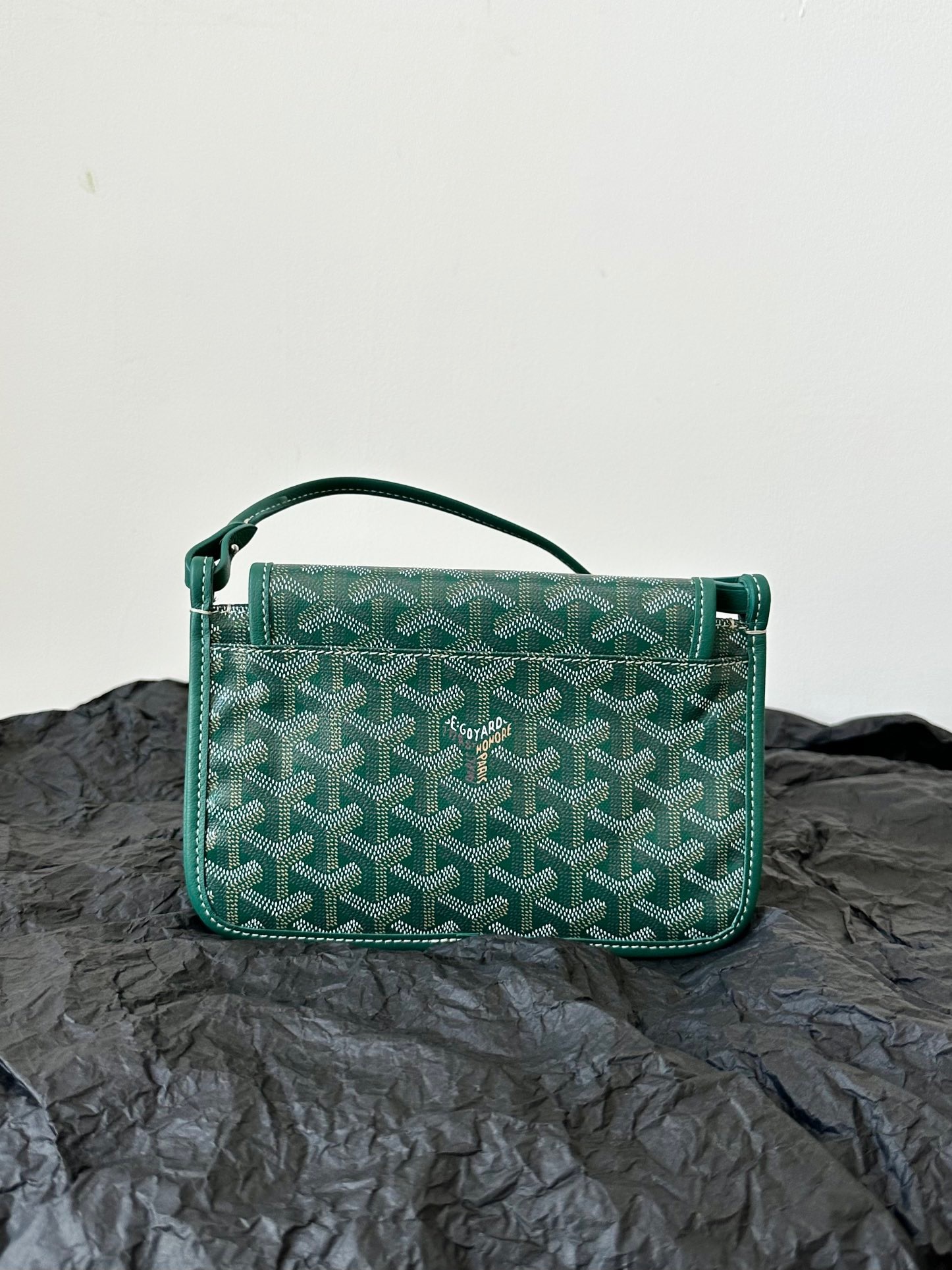 EEF6A845-6726-44C5-9DEA-3CED28B0F06B