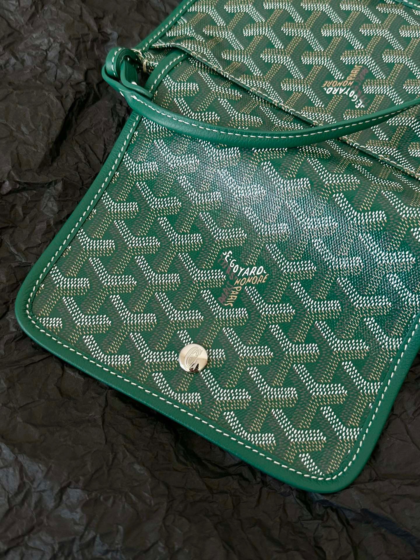 B30FDADD-5DB8-4AC7-AA72-FEFBA1C2F896