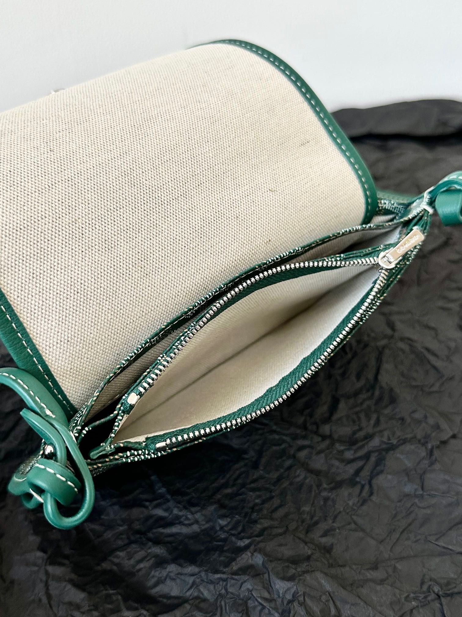 44602E2B-B131-45FF-AE53-D2B831DF9C62