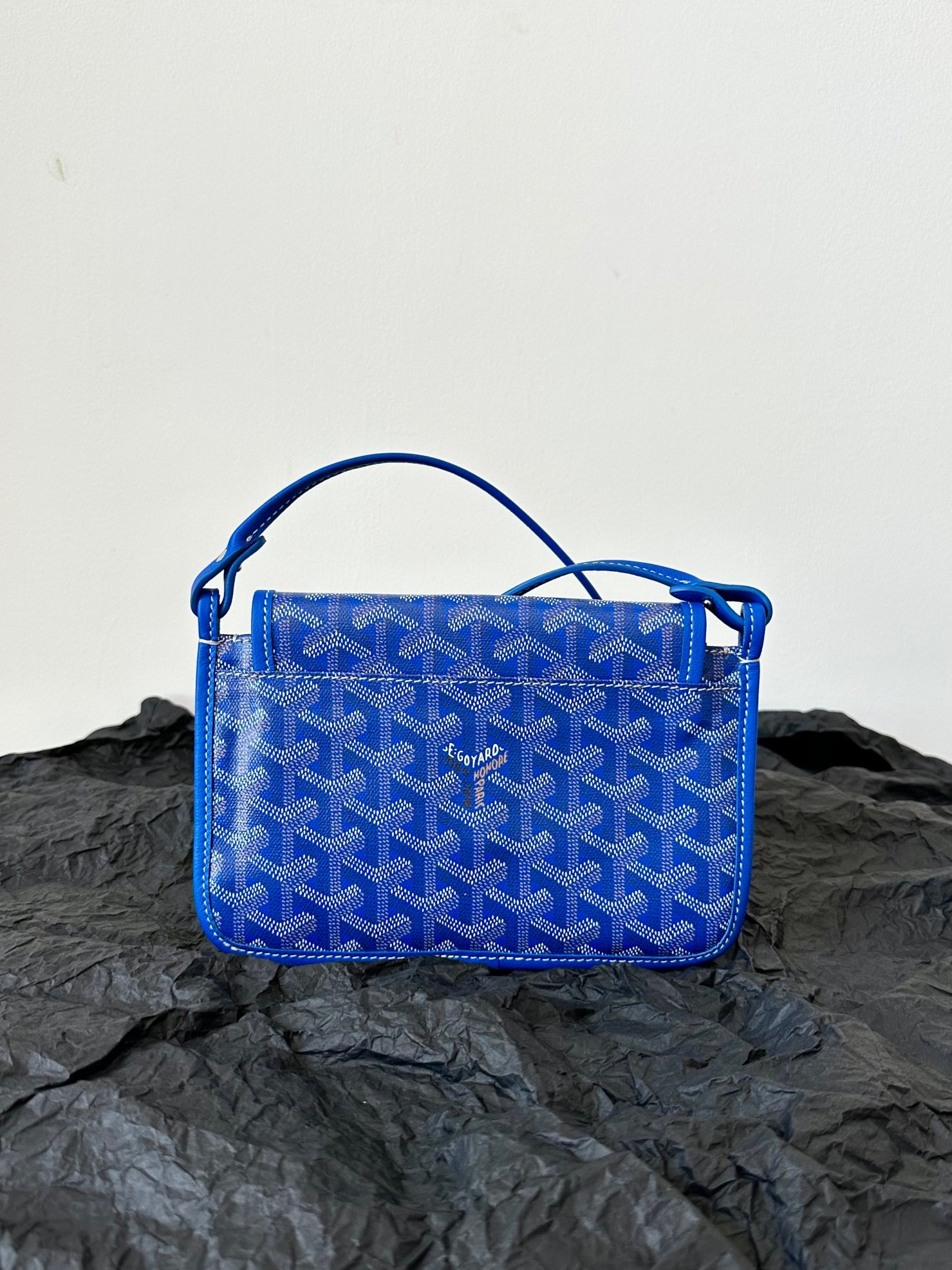 7EEBEDCB-6FA4-4D32-AC88-F457CBB28283