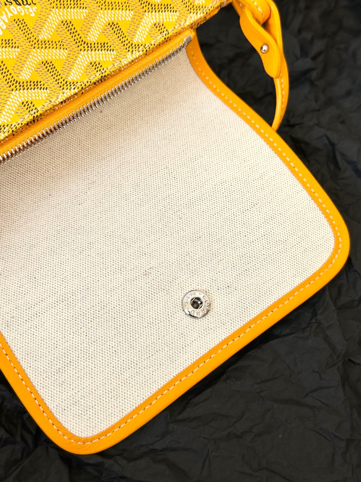 E9D3C38B-7421-4C9B-9634-5B99D88380AD