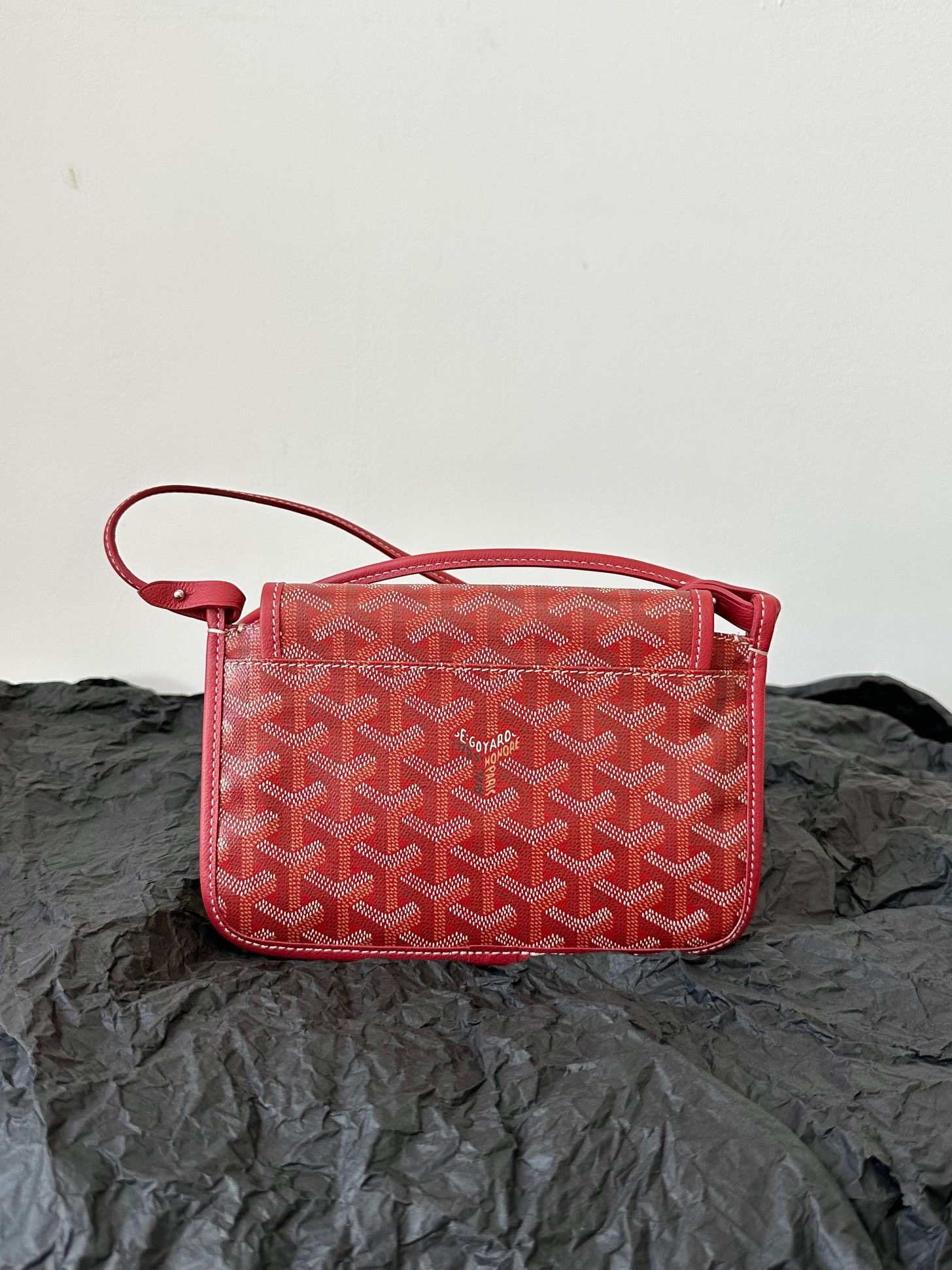 8E47A5C2-622C-459E-A2F3-5A7B63D30084