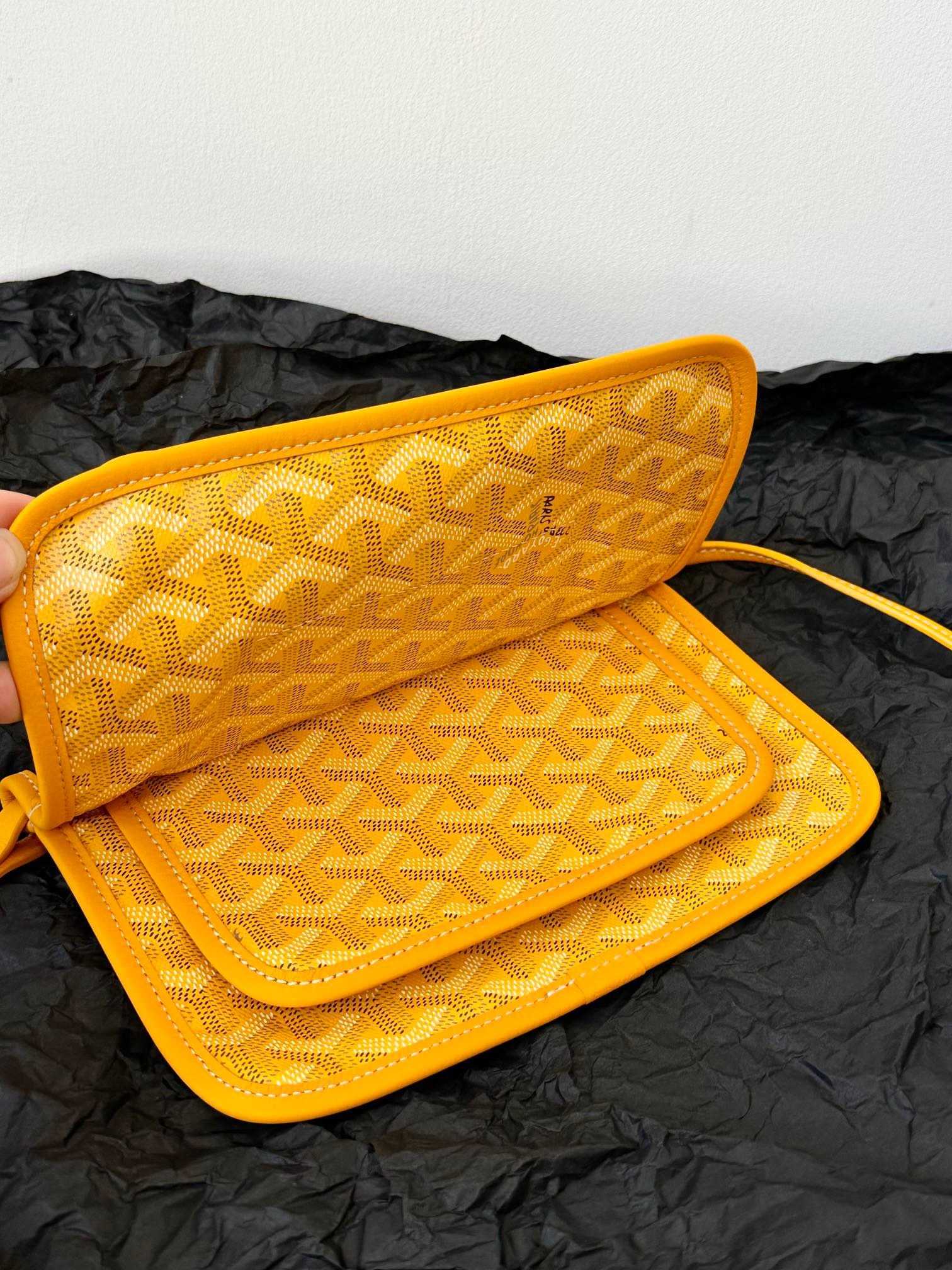 DF59B58A-9A58-4909-9474-614236F48078