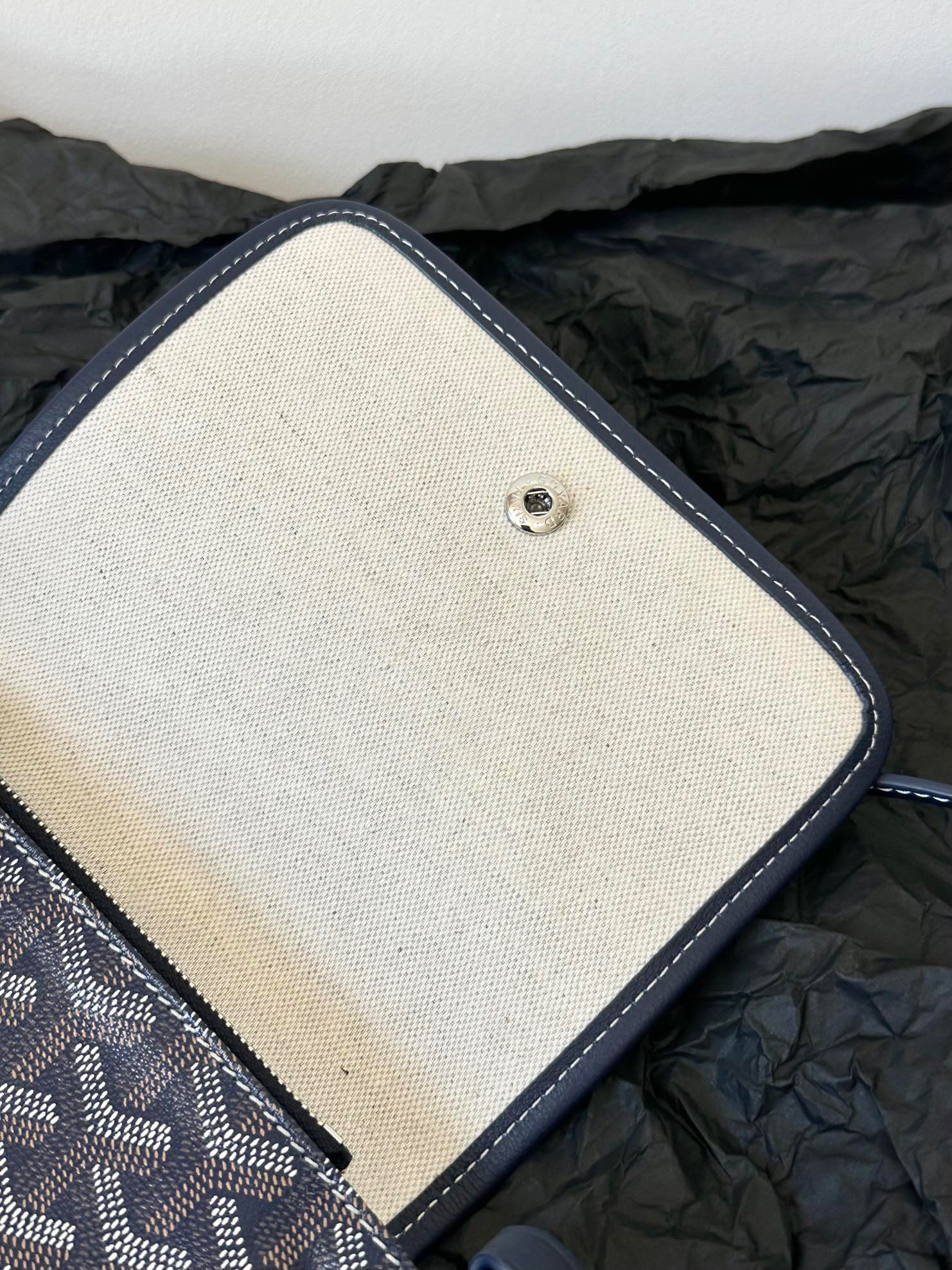 00E9717E-A0E4-4CC6-A116-17DD0D366FB9