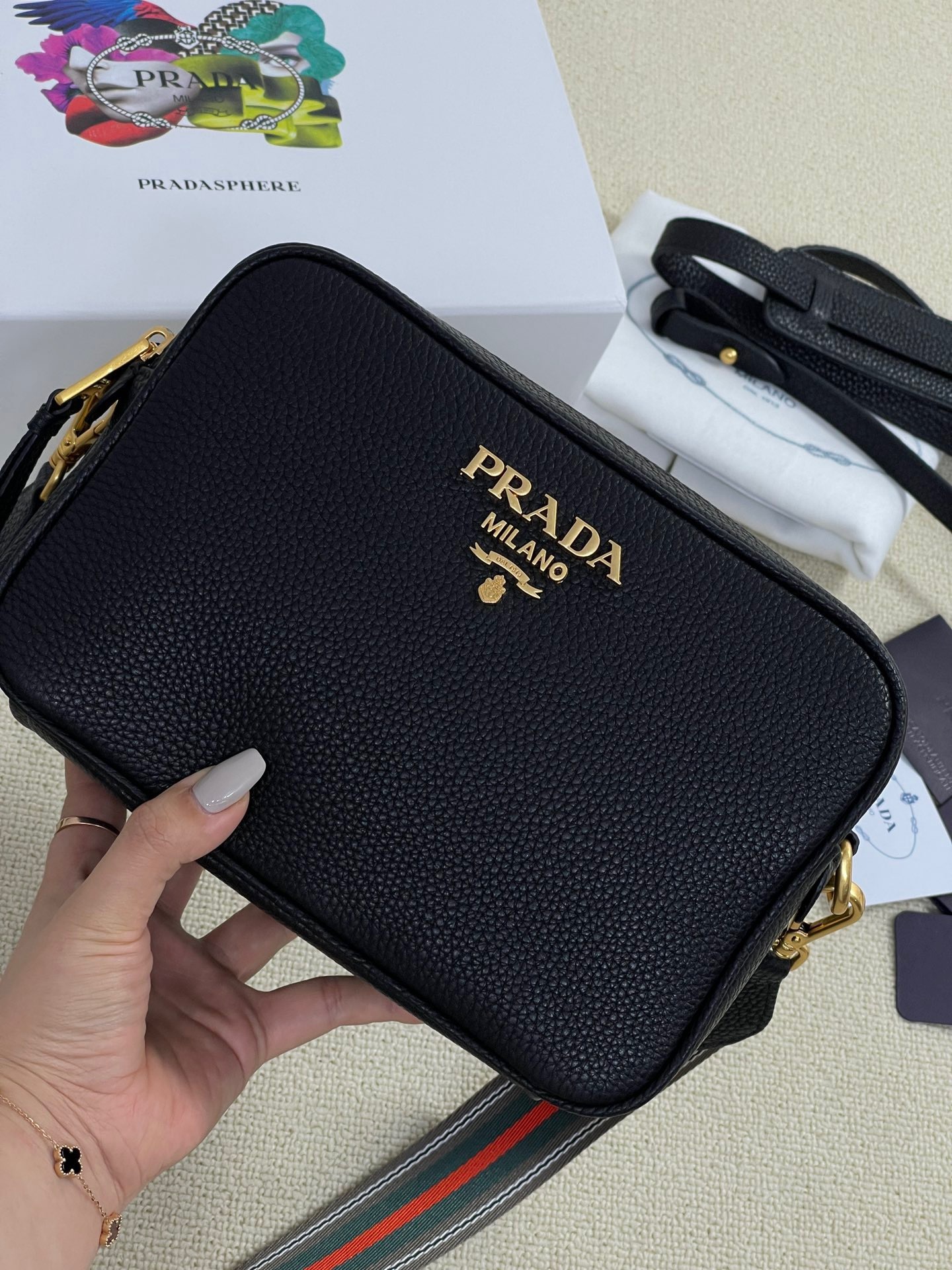 69667786-A91E-453C-849D-8E1DCC30297E