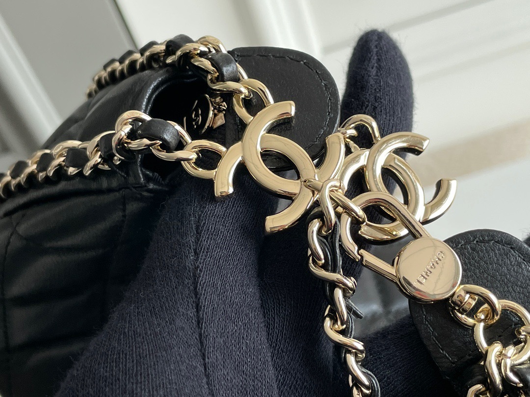 3D92E670-1685-44A8-8C60-1808DA41D6FA